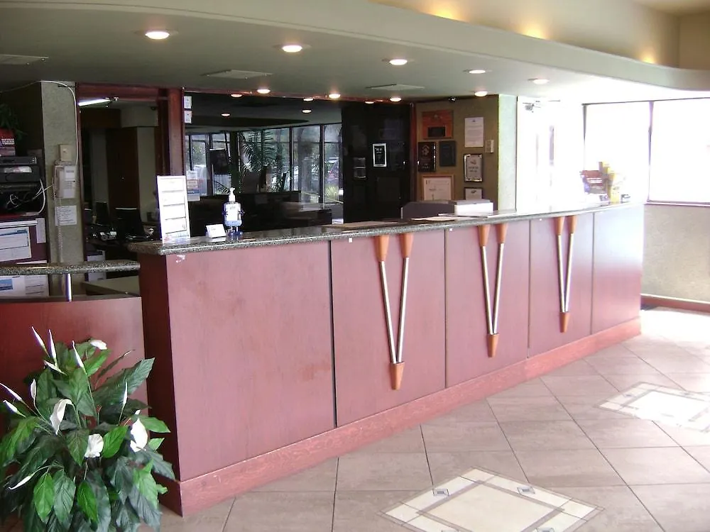 Days Inn By Wyndham Victoria On The Harbour Hotel