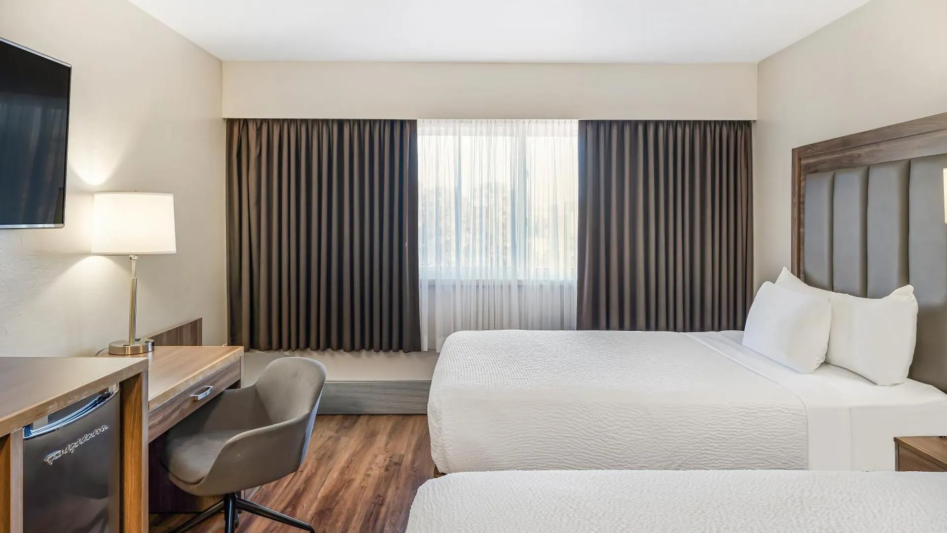 Days Inn By Wyndham Victoria On The Harbour