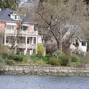 Maison d'hôtes Lipton Place By Elegant Waterfront, Victoria