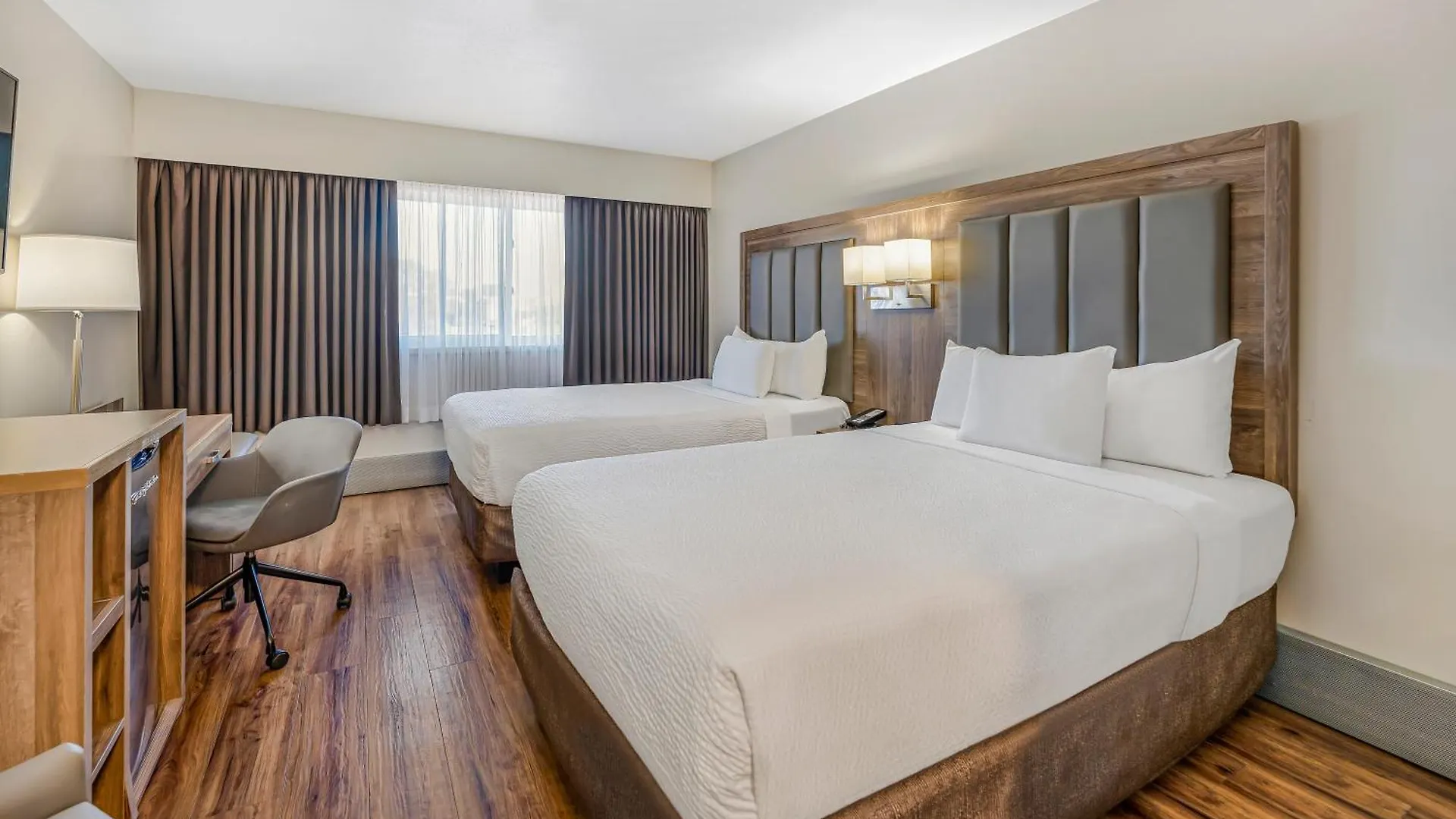 Hotel Days Inn By Wyndham Victoria On The Harbour