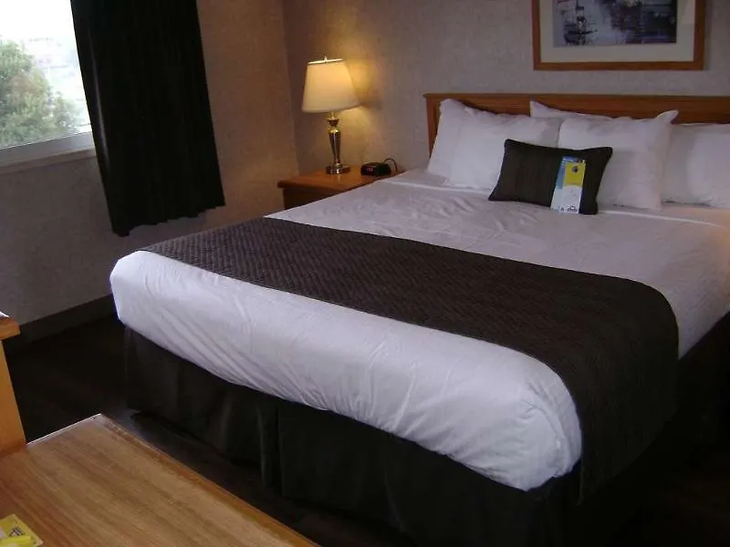 Days Inn By Wyndham Victoria On The Harbour